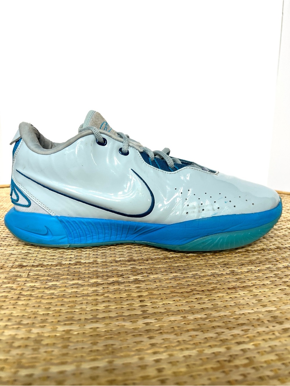 Nike LeBron 21 "Light Armory Blue" basketball sneakers Men’s Size 12